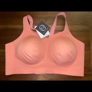 Evelyn Bobbie Beyond Bra